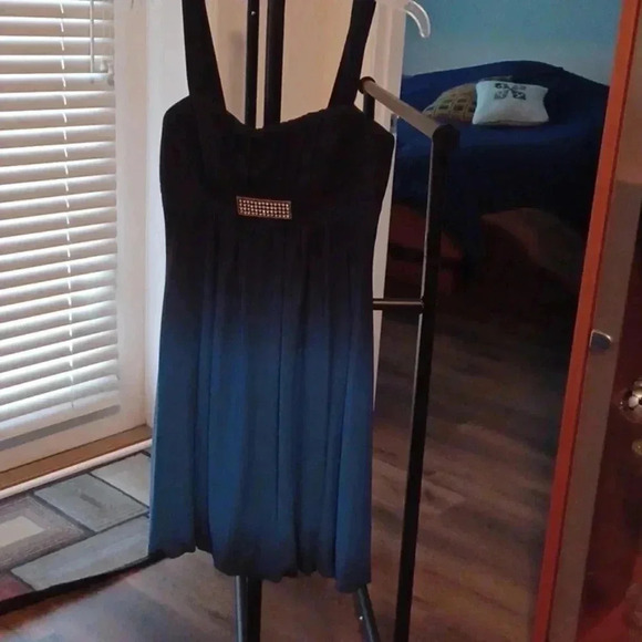 🌺Cache Blue dress with open back🎉 - Picture 5 of 12